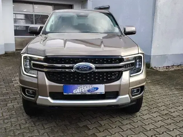 Gebraucht Ford Ranger Limited 170 PS (125 kW) 2024 Silber Pickup