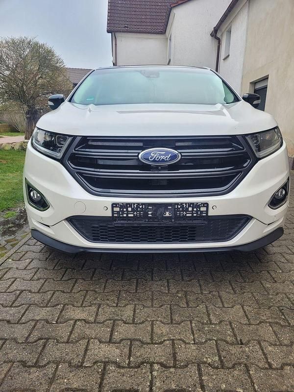 Second-hand Ford Edge 209 CP (153 kW) 2017 Negru SUV