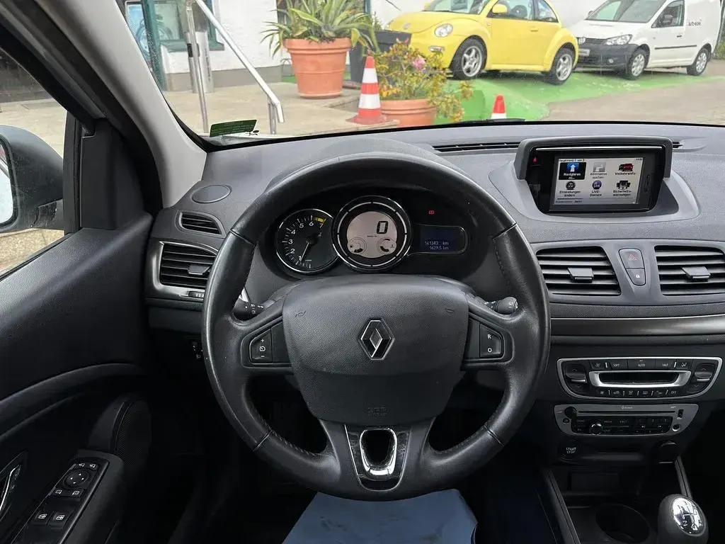 Gebraucht Renault Mégane Initiale Paris 101 PS (74 kW) 2014 Weiß Limousine