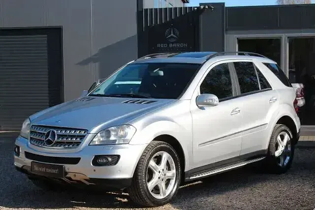 Gebraucht Mercedes ML420 306 PS (225 kW) 2007 Silber SUV