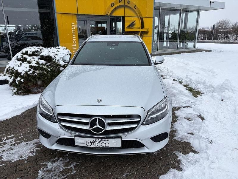 Gebraucht Mercedes C220 194 PS (142 kW) 2020 Silber Kombi