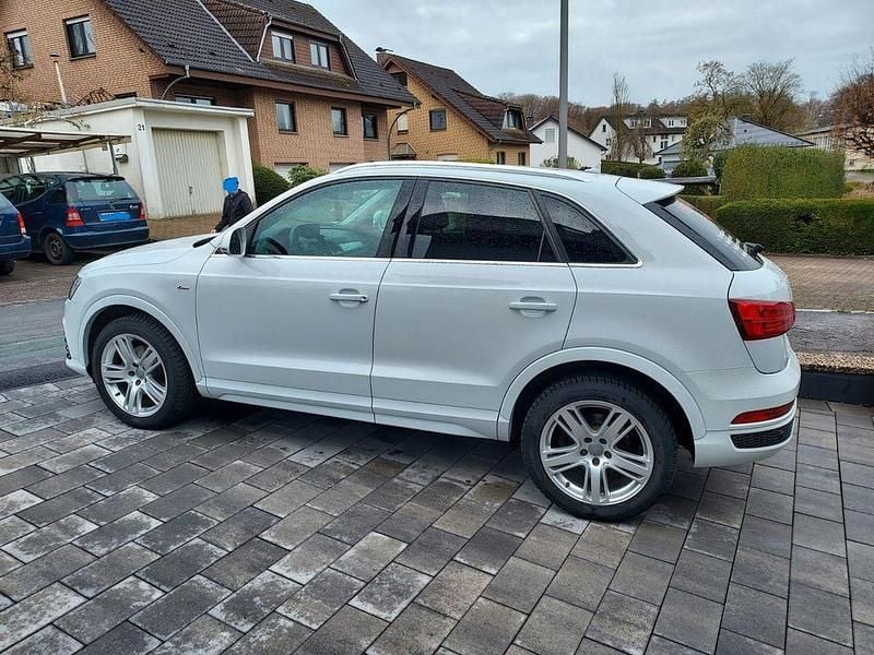 Gebraucht Audi Q3 Sport 150 PS (110 kW) 2016 Weiß SUV