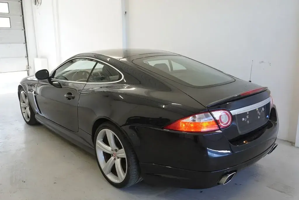 Używany Jaguar XK 298 KM (219 kW) 2008 Czarny