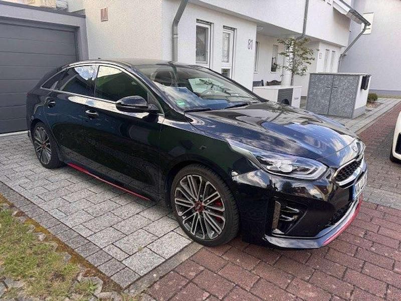 Schwarz Gebraucht 2021 Kia ProCeed Kleinwagen | 24.490 € (Fairer Preis) - Bild 1/4
