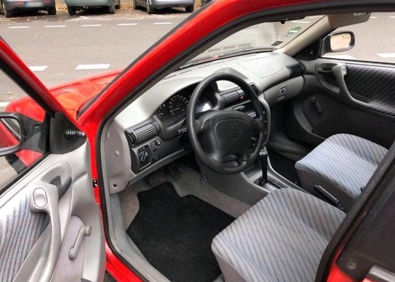 Usata Opel Astra 75 CV (55 kW) 1996 Rosso Utilitaria