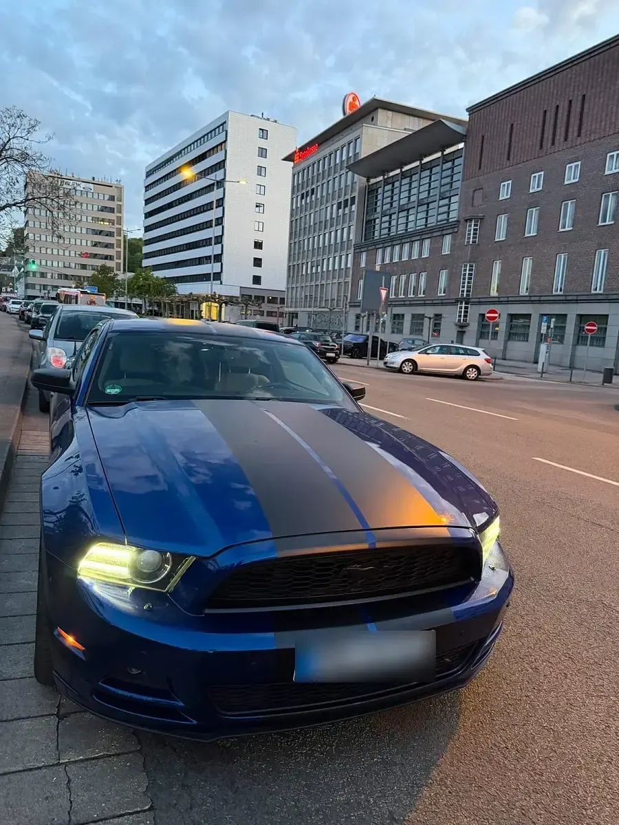 Usado Ford Mustang 308 HP (226 kW) 2014 Azul Coupé