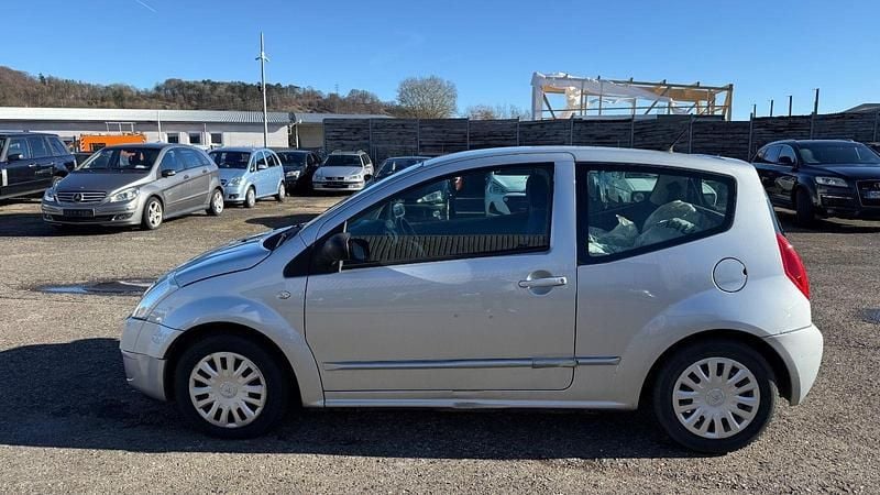 Gebraucht Citroën C2 Comfort 73 PS (53 kW) 2007 Grau Kleinwagen