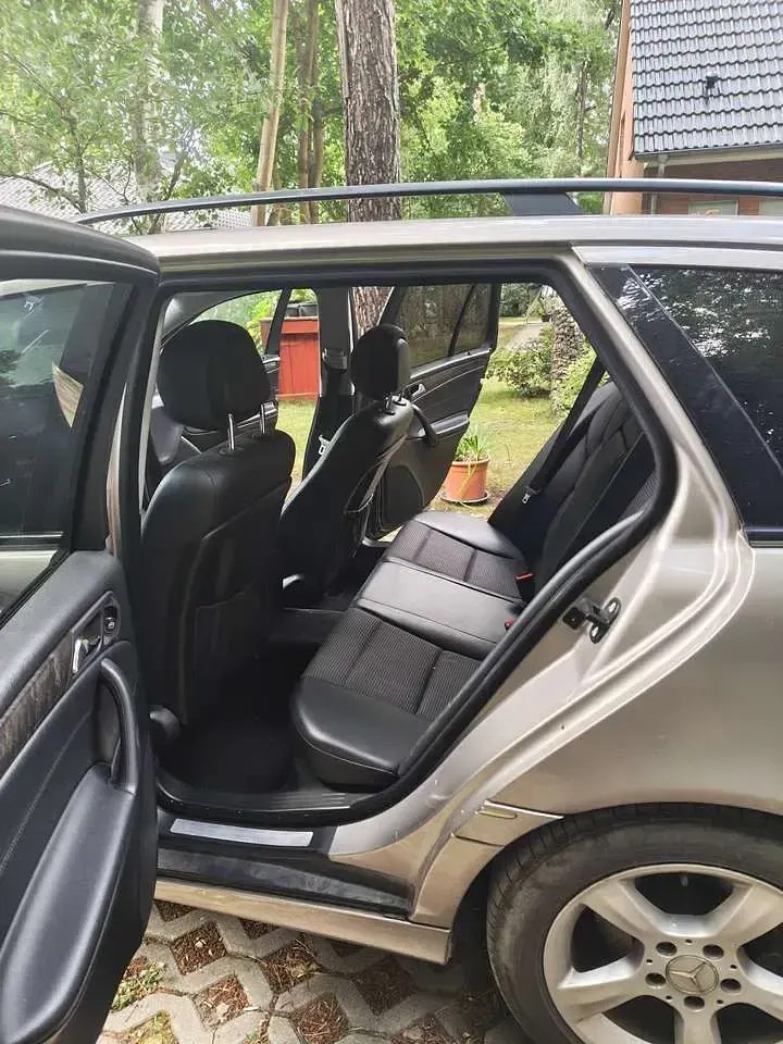 Gebraucht Mercedes C220 Avantgarde 150 PS (110 kW) 2007 Silber Kombi