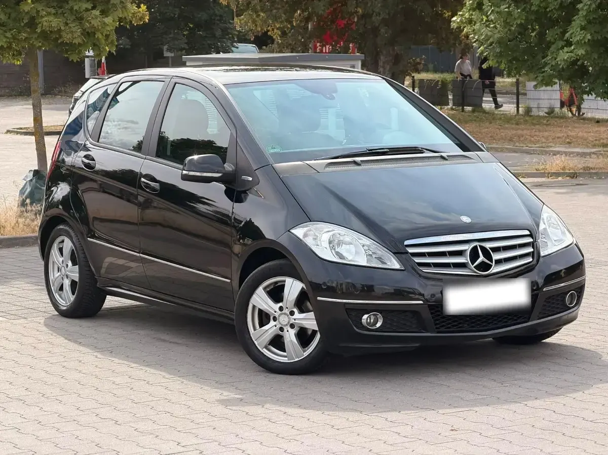 Gebraucht Mercedes A160 95 PS (69 kW) 2011 Schwarz Kleinwagen
