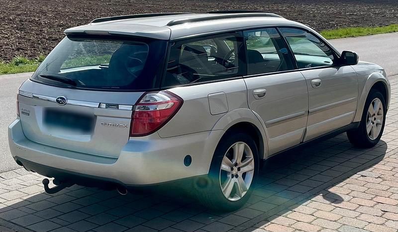 Gebraucht Subaru Outback 165 PS (121 kW) 2006 Silber Kombi