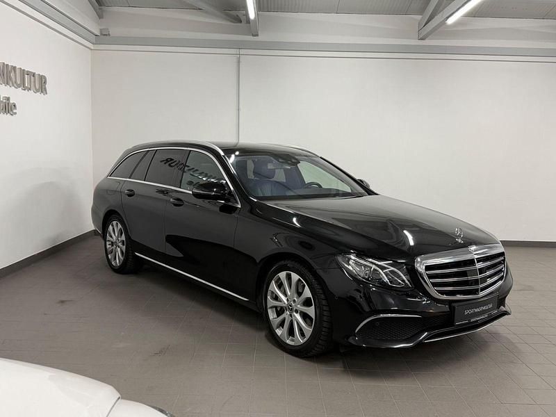 Gebraucht Mercedes E450 367 PS (269 kW) 2019 Schwarz Kombi