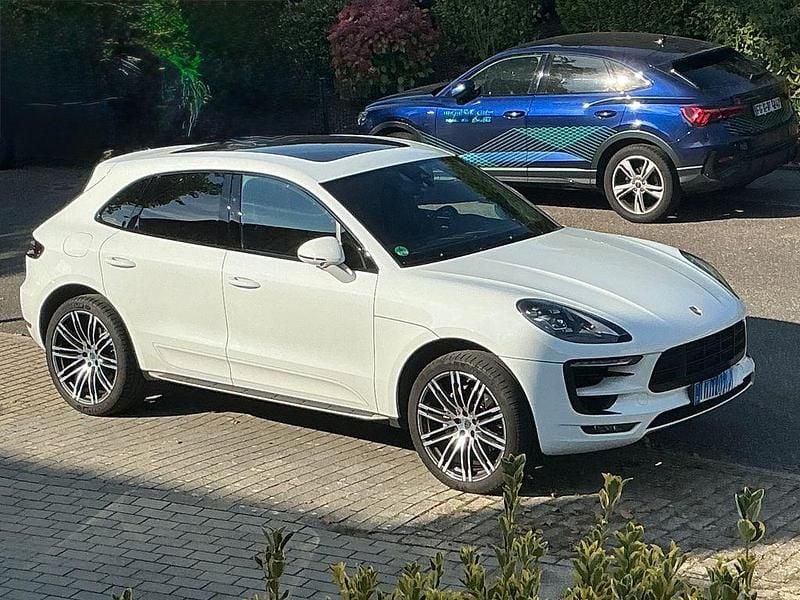 Weiß Gebraucht 2018 Porsche Macan S SUV | 41.250 € (Fairer Preis) - Bild 1/4