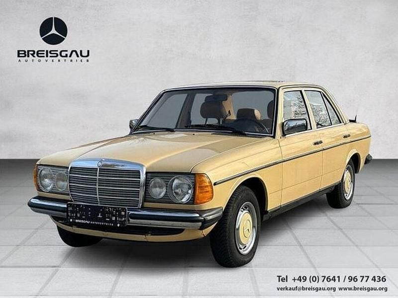 Gebraucht Mercedes E230 136 PS (100 kW) 1981 Beige Limousine