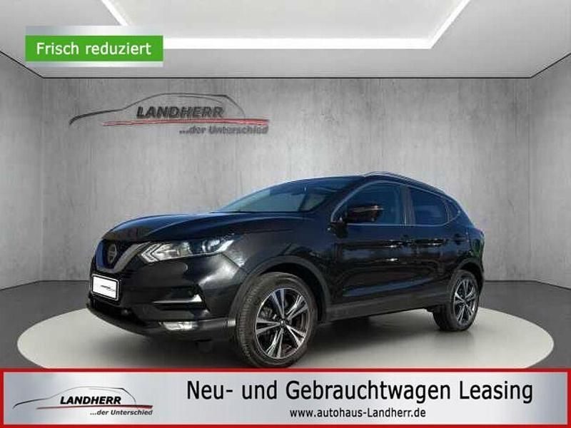 Schwarz (black (m)) (metallic) Gebraucht 2020 Nissan Qashqai SUV | 17.890 € (Fairer Preis) - Bild 1/4