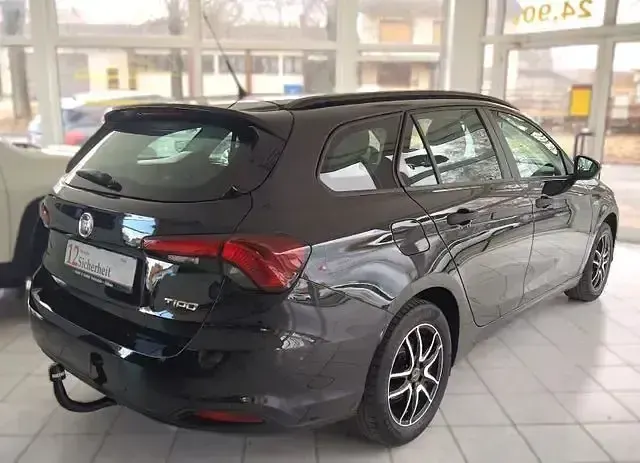 Gebraucht Fiat Tipo More 120 PS (88 kW) 2018 Schwarz Kombi