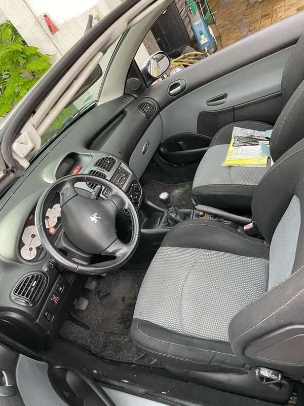 Silber Gebraucht 2005 Peugeot 206 CC Cabrio | 1.950 € (Fairer Preis) - Bild 1/4
