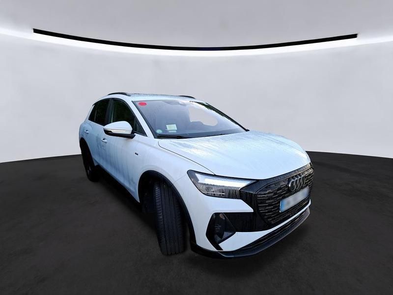 Second-hand Audi e-tron S-Line 210 kW (286 CP) 2024 Alb SUV