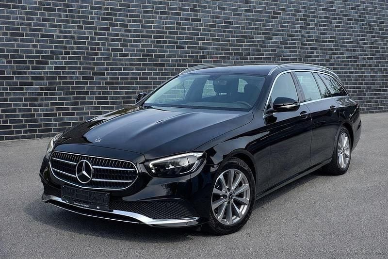 Gebraucht Mercedes E200 160 PS (117 kW) 2020 Schwarz Limousine