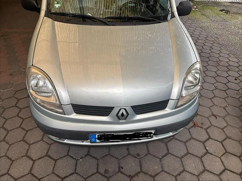 Gebraucht Renault Kangoo 95 PS (69 kW) 2003 Silber Van / Kleinbus