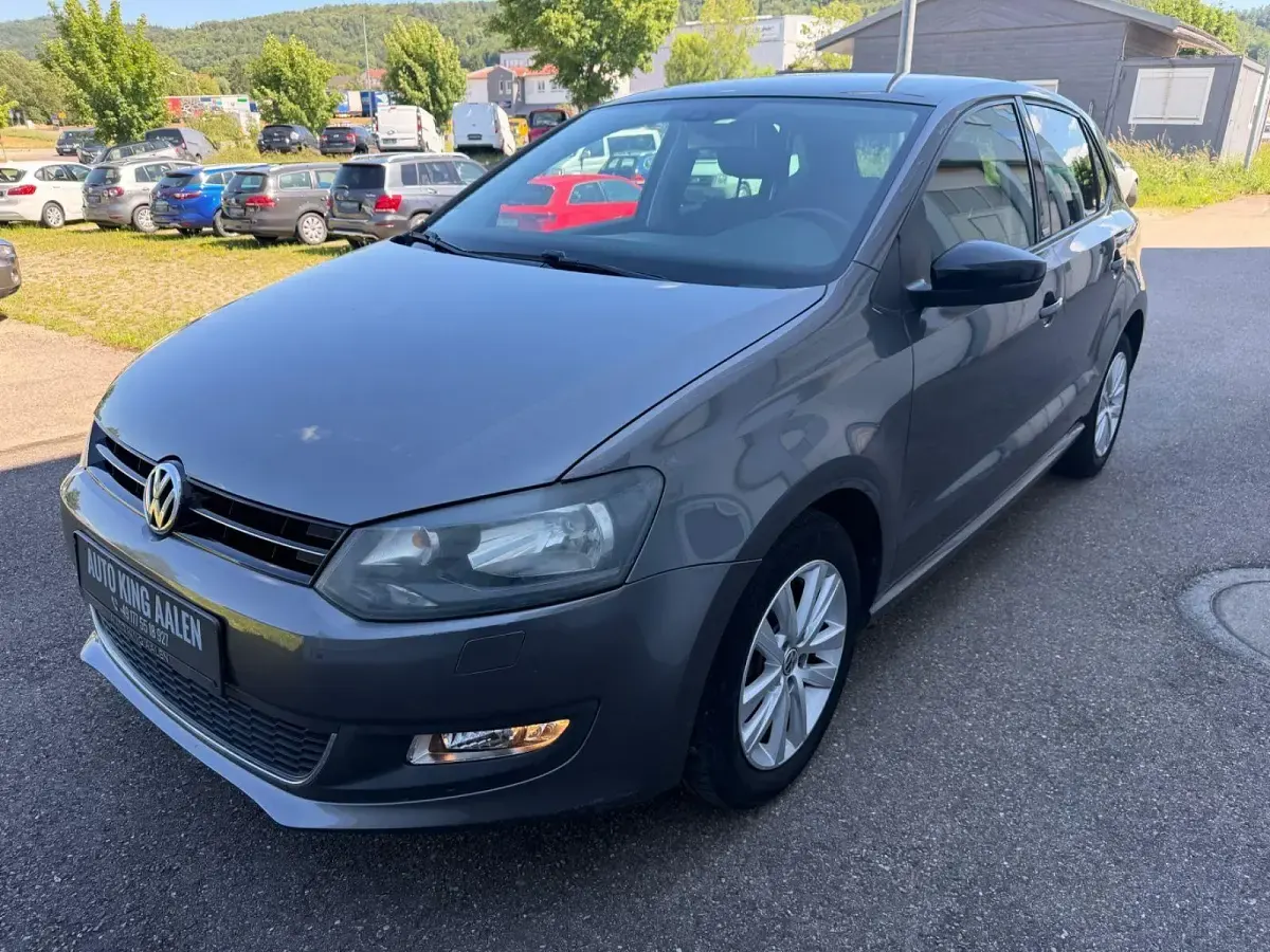Gebraucht VW Polo Style 69 PS (50 kW) 2011 Grau Limousine
