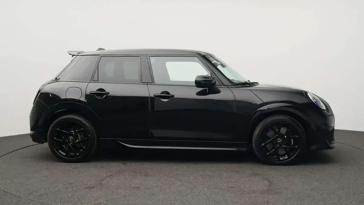 Gebraucht Mini John Cooper Works 204 PS (150 kW) 2025 Schwarz Kleinwagen