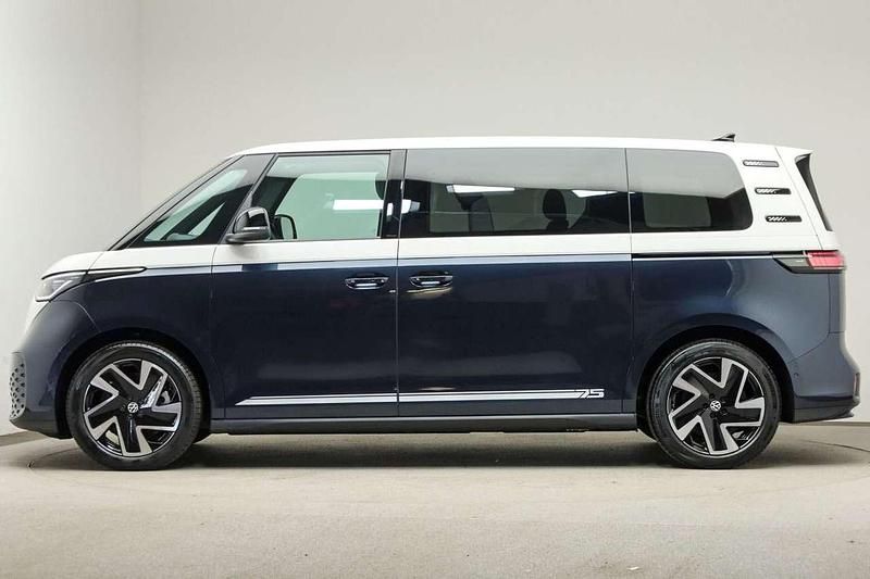 Neu VW ID. Buzz Pro 210 kW (286 PS) 2026 Candyweiß/ starlight blue met Van / Kleinbus