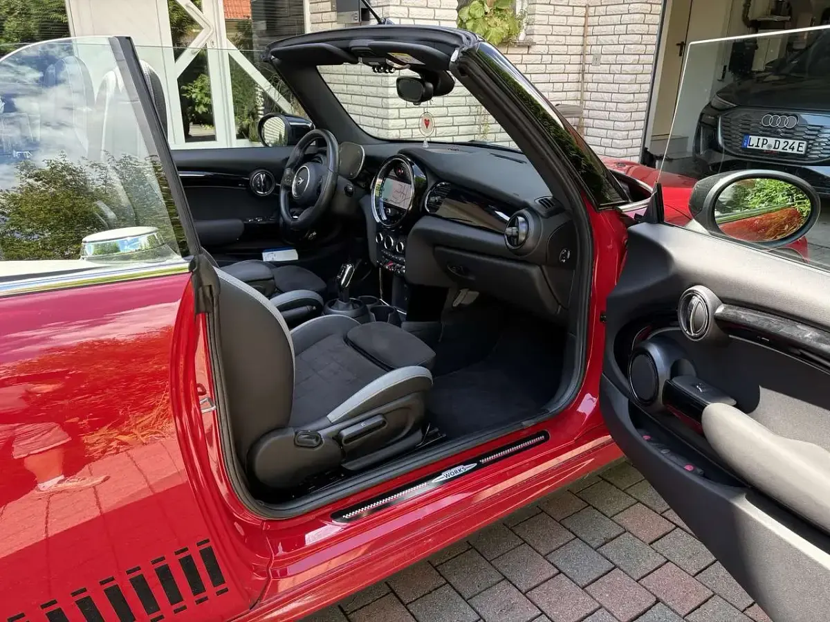 Gebraucht Mini John Cooper Works Cabriolet 136 PS (100 kW) 2021 Rot Cabrio