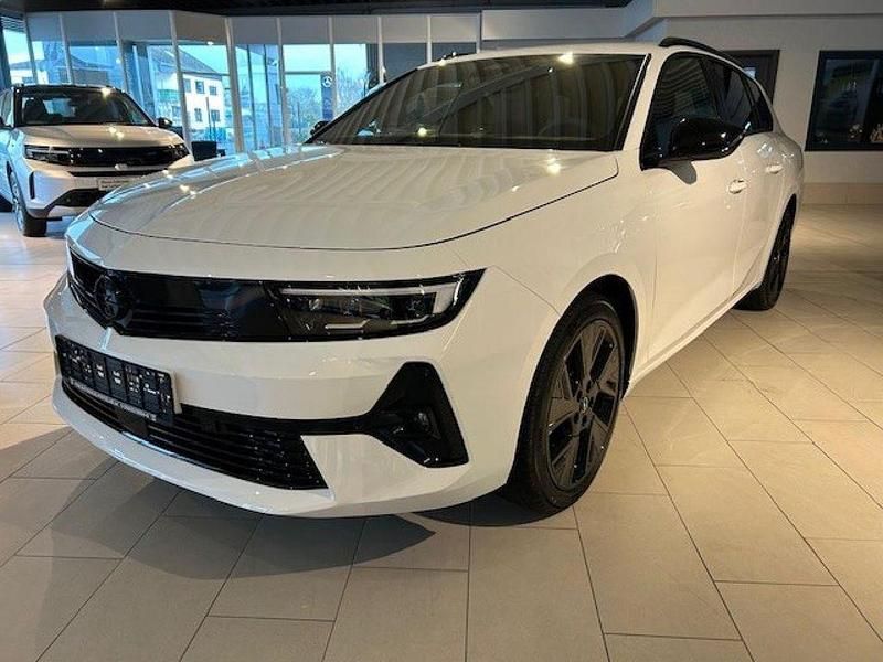 Arktis weiss Neu 2025 Opel Astra Kombi | 33.990 € (Etwas zu teuer) - Bild 1/4