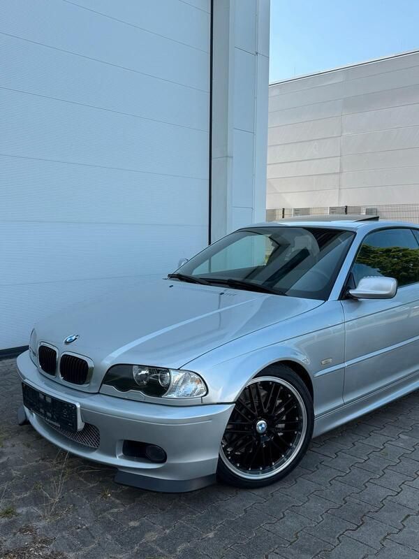 Silber Gebraucht 2002 BMW 330 M Sport Coupé | 9.990 € (Fairer Preis) - Bild 1/4
