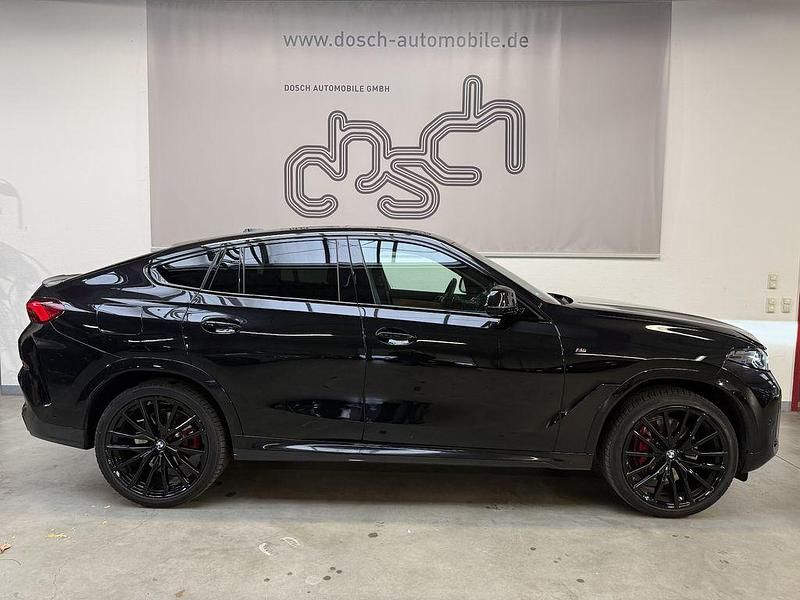 Gebraucht BMW X6 M Sport 298 PS (219 kW) 2025 Black sapphire SUV