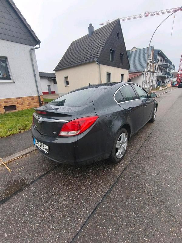 Gebraucht Opel Insignia 160 PS (117 kW) 2009 Schwarz Limousine