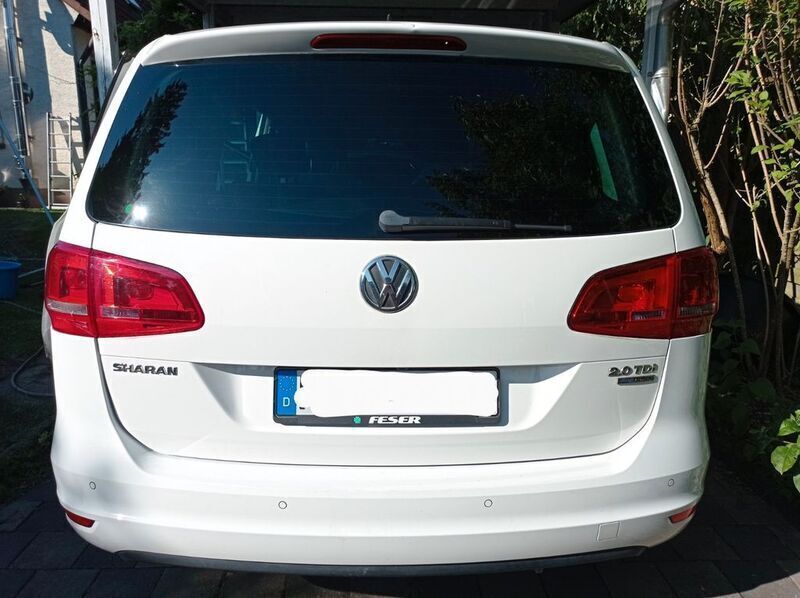 Weiß Gebraucht 2012 VW Sharan Highline Van / Kleinbus | 9.990 € (Guter Preis) - Bild 1/4
