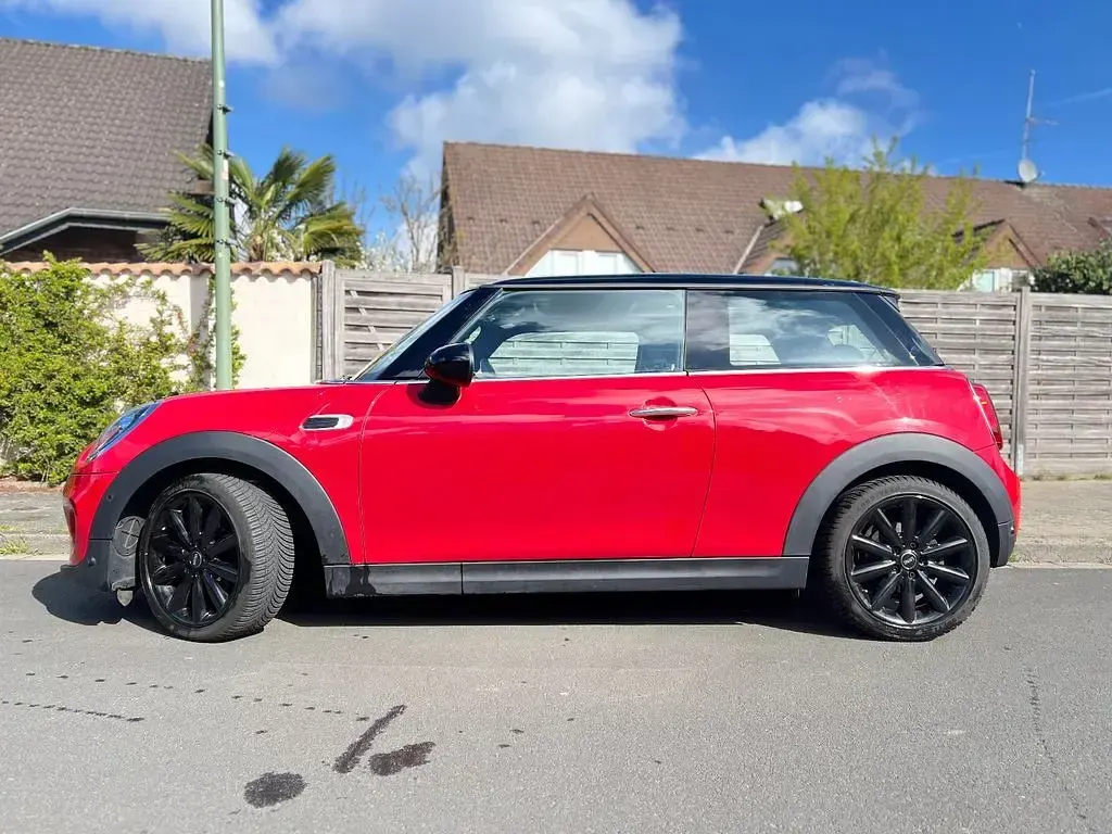 Gebraucht Mini Cooper 136 PS (100 kW) 2018 Rot Kleinwagen