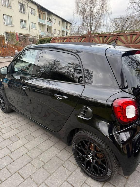 Gebraucht Smart ForFour Basis 90 PS (66 kW) 2016 Schwarz Kleinwagen