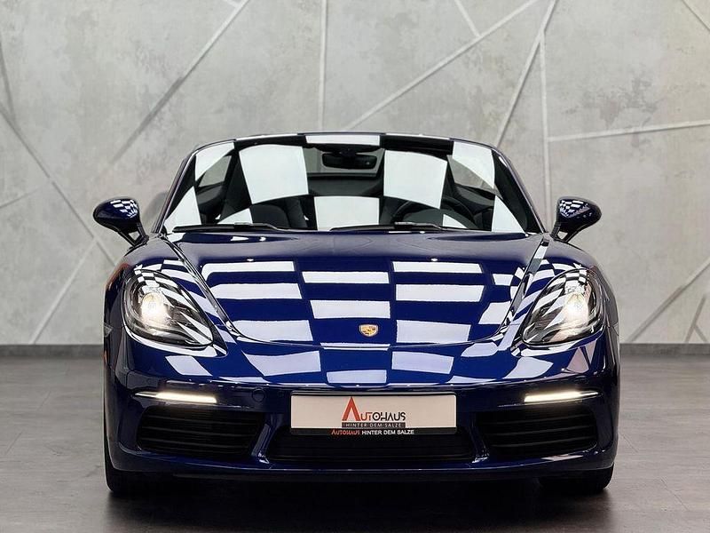 Gebraucht Porsche 718 Boxster Chrono 299 PS (219 kW) 2023 Enzianblaumetallic Cabrio