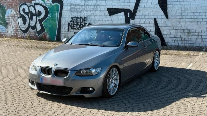 Grau Gebraucht 2008 BMW 335 Cabriolet Competition Edition Cabrio | 19.990 € (Fairer Preis) - Bild 1/4
