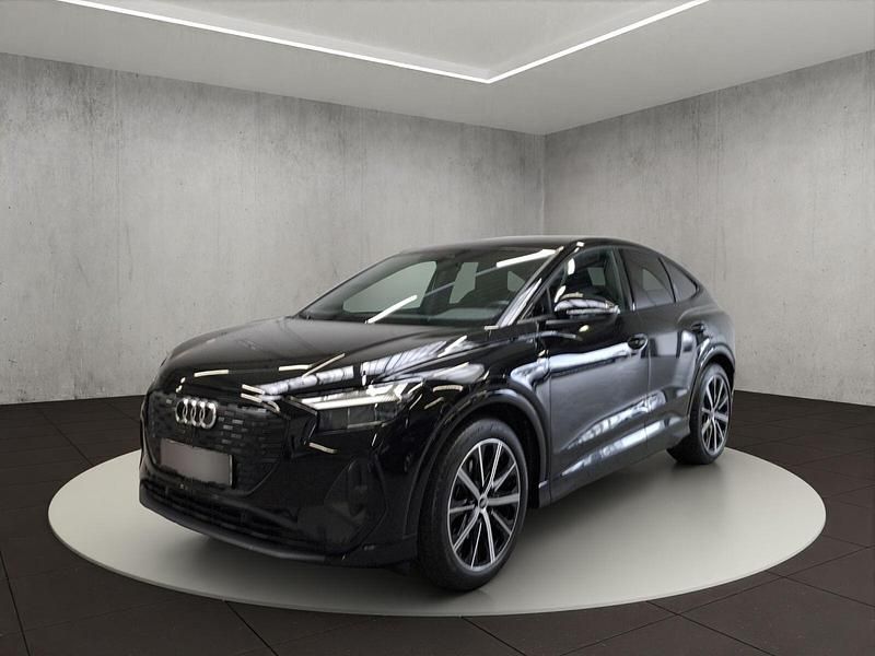 Metallic Gebraucht 2022 Audi Q4 e-tron Ambiente SUV | 29.800 € (Teuer) - Bild 1/4