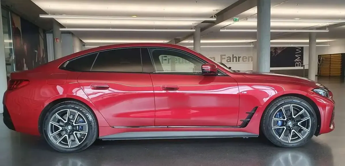 Gebraucht BMW i4 M Sport 250 kW (340 PS) 2024 Rot Limousine