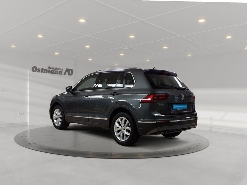 Gebraucht VW Tiguan Highline 150 PS (110 kW) 2020 Indiumgrau metallic SUV