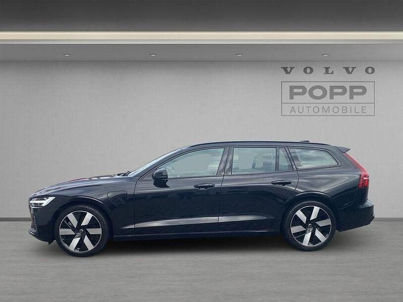 Gebraucht Volvo V60 Plus 455 PS (334 kW) 2024 Onyx black Kombi