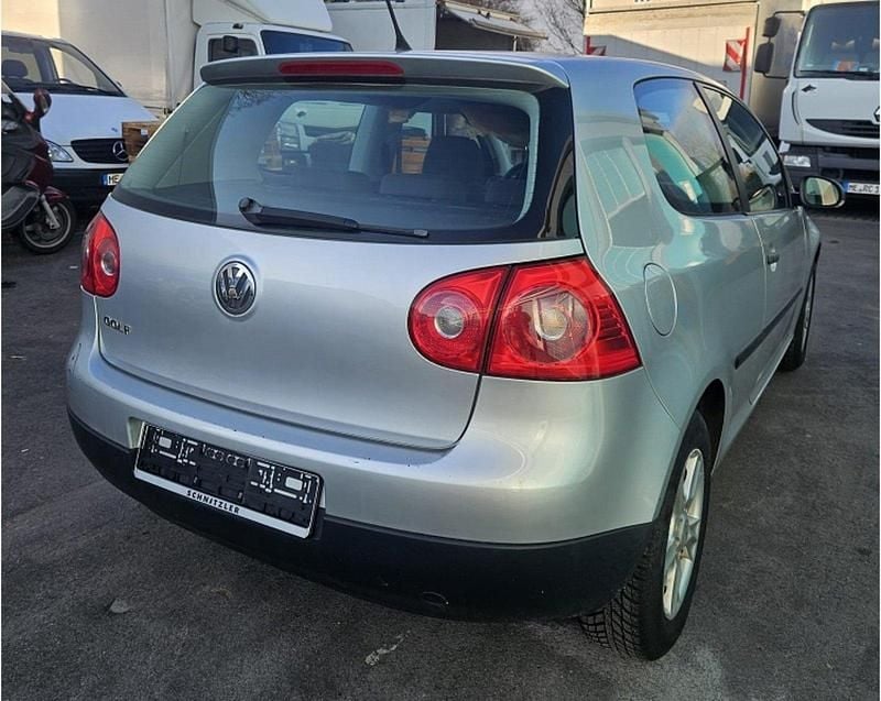 Usata VW Golf V 80 CV (58 kW) 2007 Grigio Utilitaria
