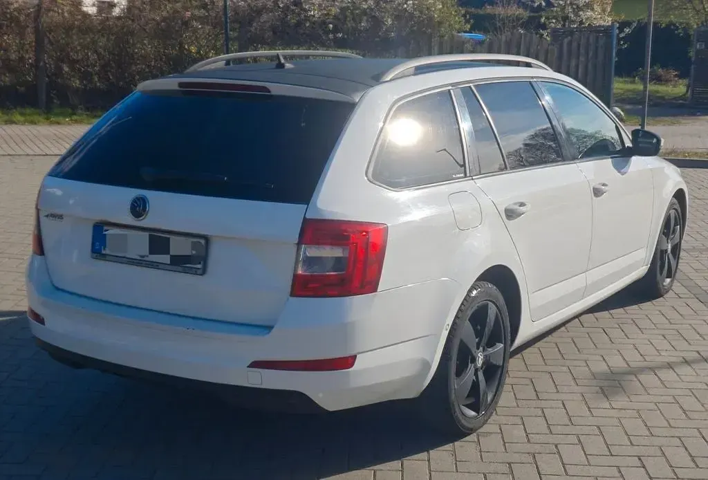 Gebraucht Skoda Octavia Elegance 150 PS (110 kW) 2013 Weiß Kombi