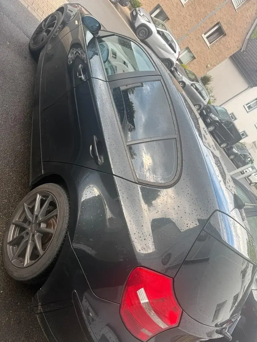 Gebraucht BMW 120 177 PS (130 kW) 2008 Schwarz Kleinwagen