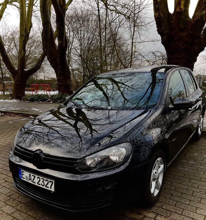 Schwarz Gebraucht 2009 VW Golf VI Limousine | 4.999 € (Fairer Preis) - Bild 1/4
