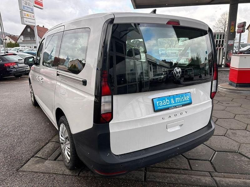 Gebraucht VW Caddy Maxi 102 PS (75 kW) 2022 Weiß Van / Kleinbus