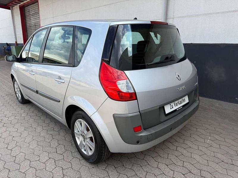 Gebraucht Renault Grand Scénic 111 PS (81 kW) 2006 Silber Van / Kleinbus