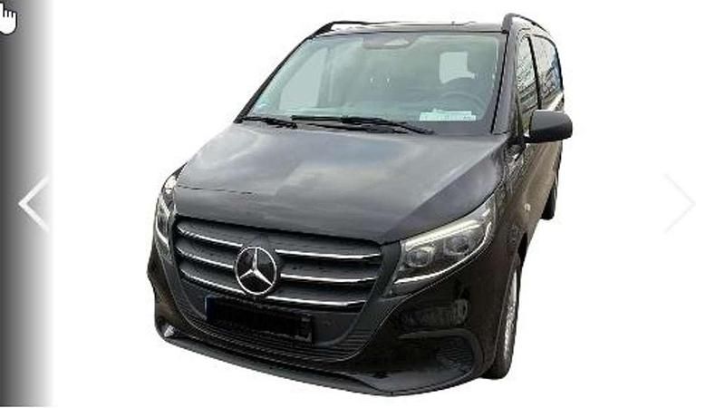 Gebraucht Mercedes e-Vito 85 kW (116 PS) 2024 Obsidianschwarz metallic Van / Kleinbus