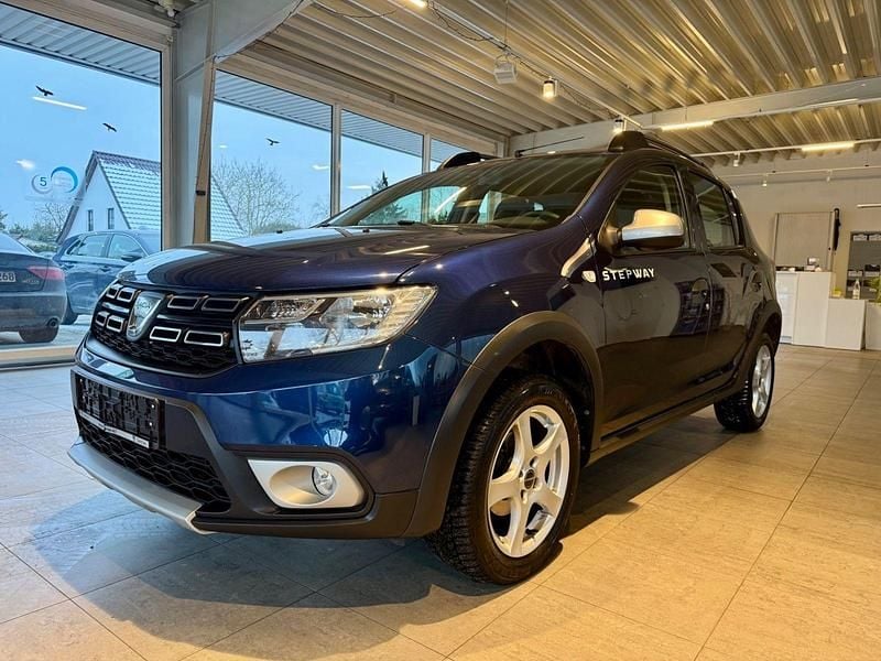 Gebraucht Dacia Sandero Stepway Ambiance 90 PS (66 kW) 2018 Blau Kleinwagen