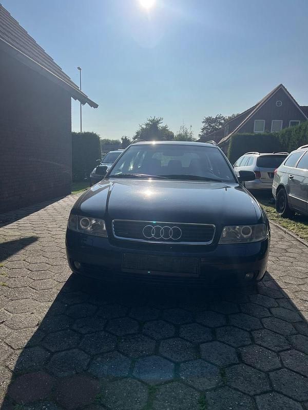 Second-hand Audi A4 Performance 150 CP (110 kW) 1999 Albastru Break
