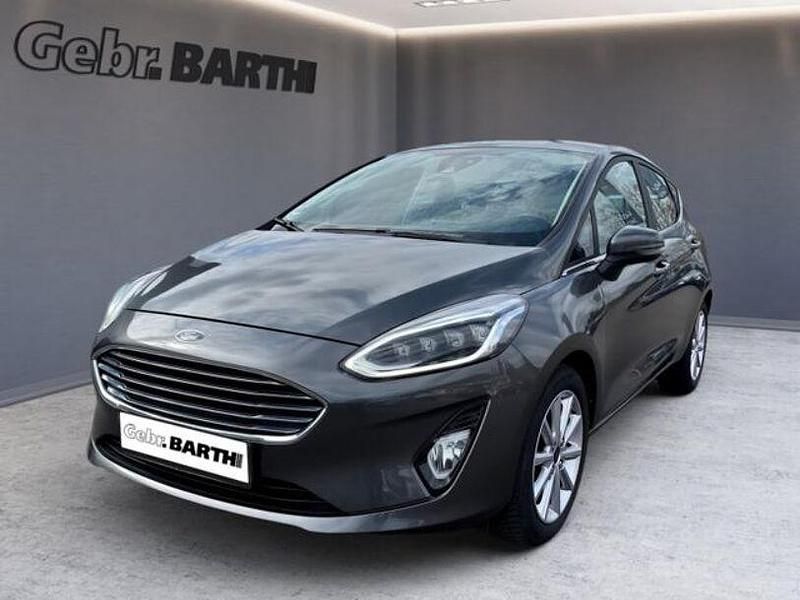 Gebraucht Ford Fiesta Titanium 101 PS (74 kW) 2019 Magneticgrau (metallic) (metallic) Kleinwagen
